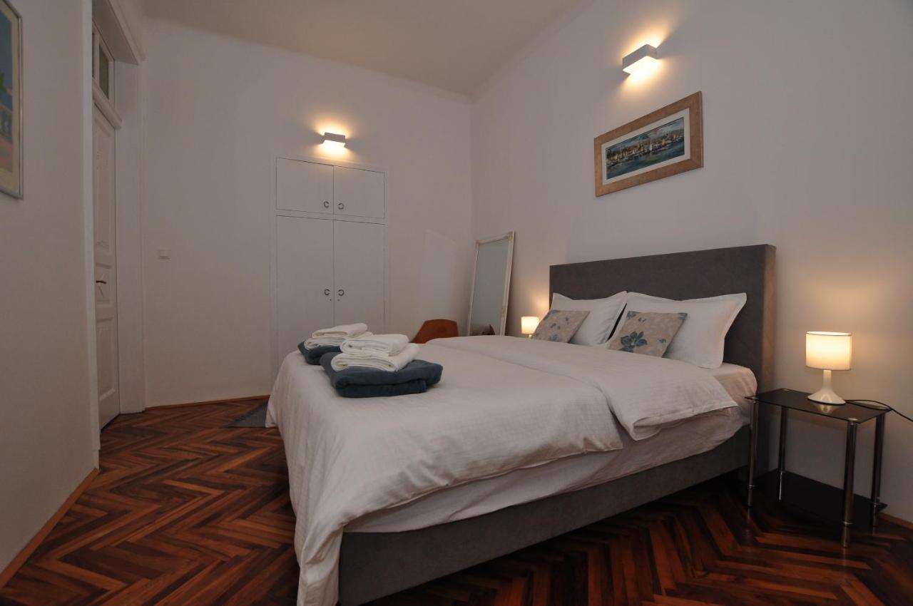 Apartment Moel Split Buitenkant foto