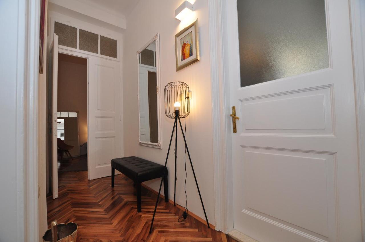 Apartment Moel Split Buitenkant foto