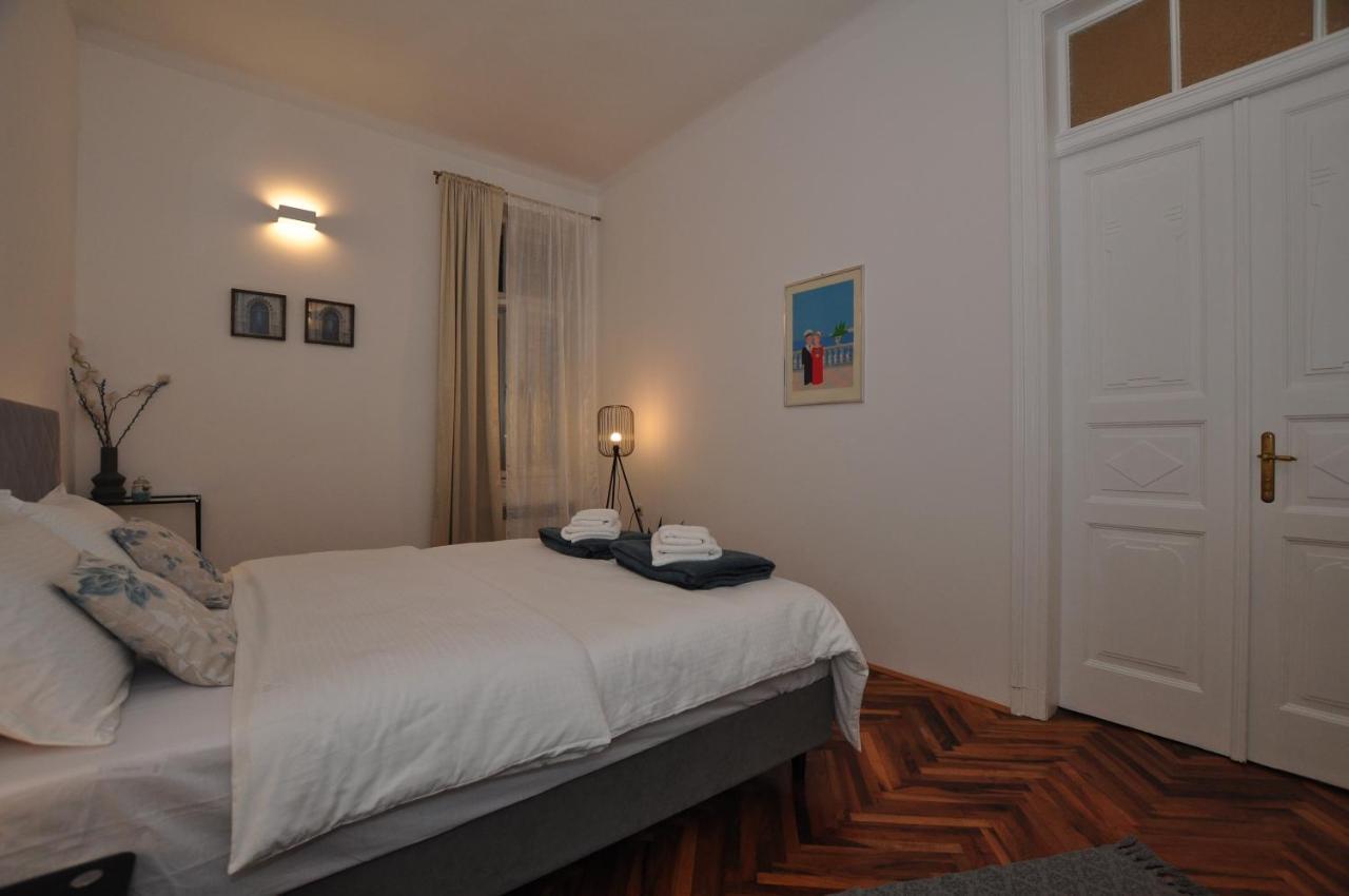 Apartment Moel Split Buitenkant foto